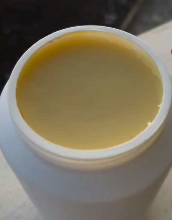 Pure Ugandan shea butter
